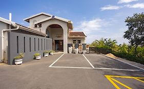 Beachcomber Bay Guest House In South Africa